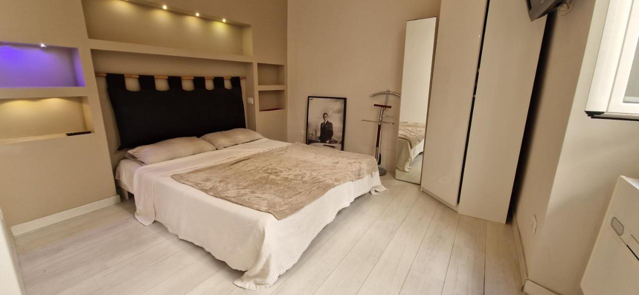 Savelli Apartment Old Town - Near Navona Place Rome Exterior photo